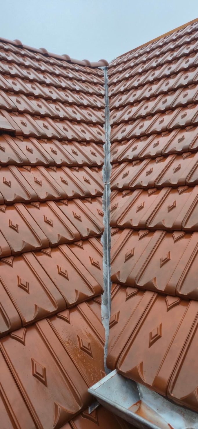 Zinguerie de noue avec tranchée