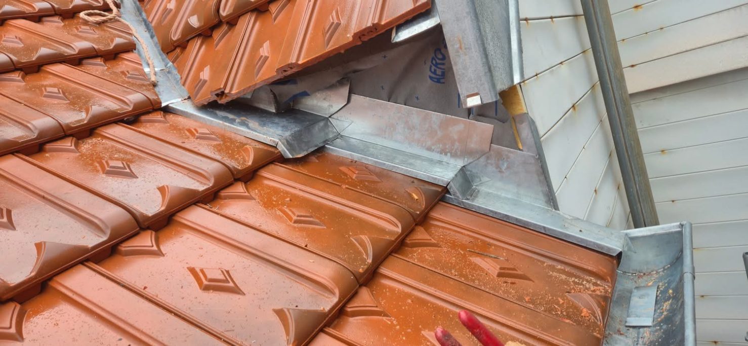 Pose de noquet avec bande à solin et solin