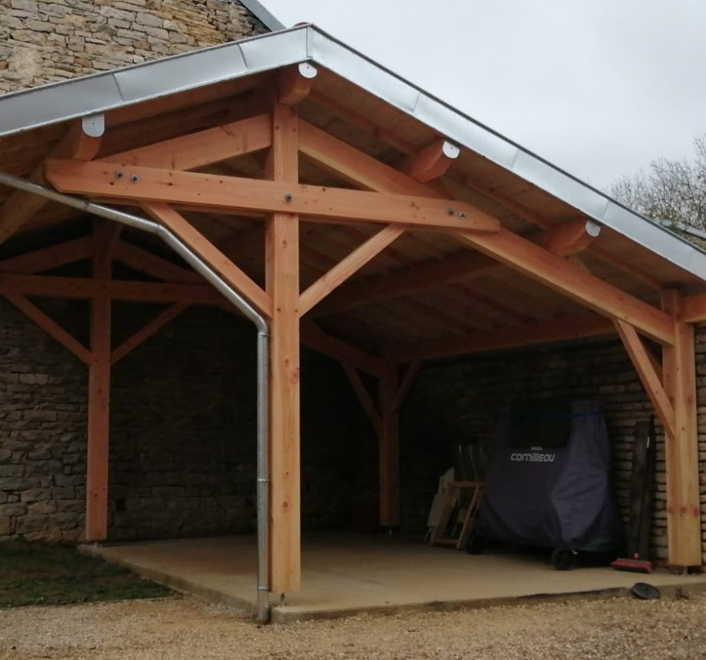 Construction de charpente bois pour toiture à Langres